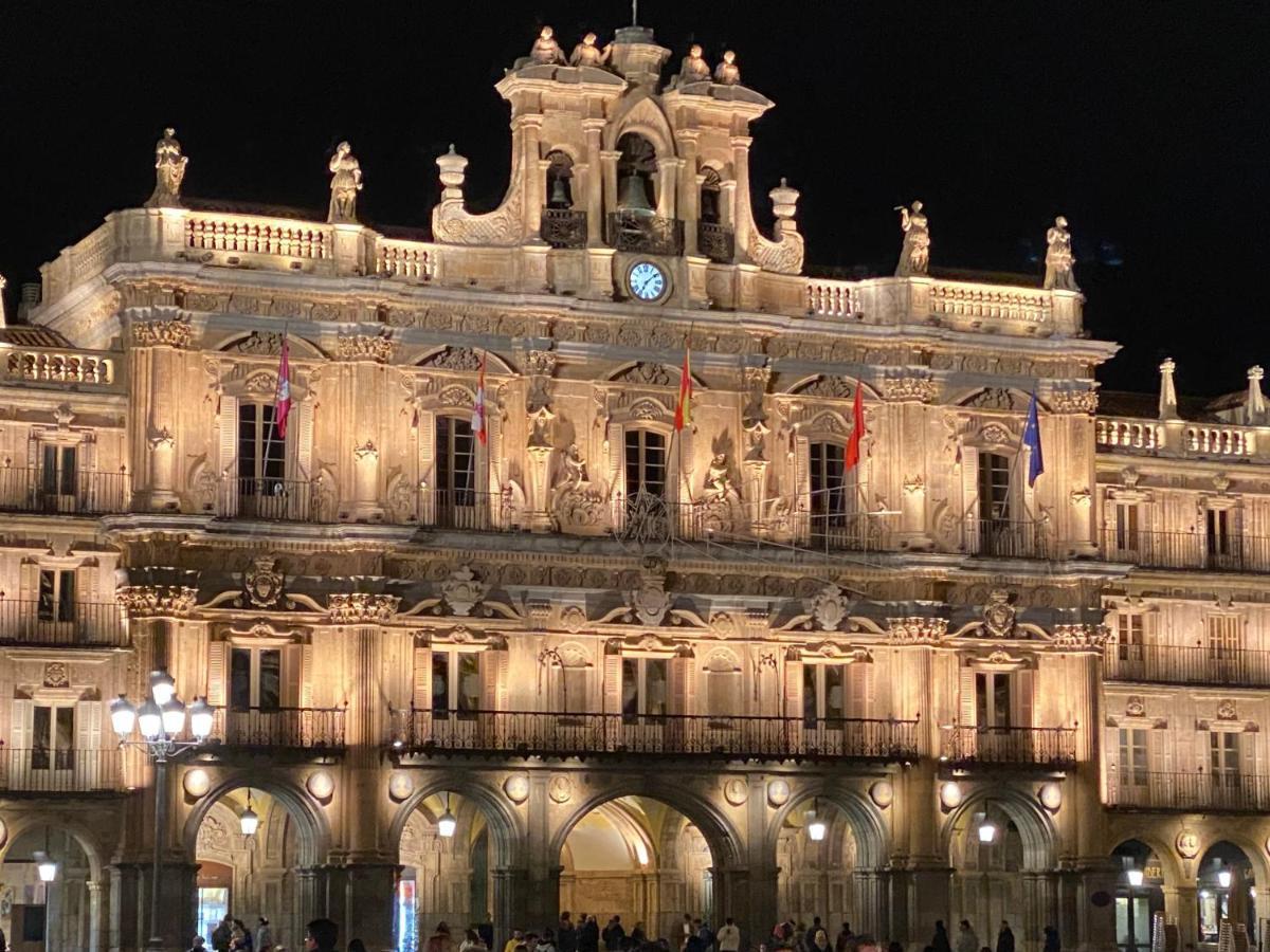 Apartamento Plaza Mayor Salamanca Con 2 Balcones A La Misma Plaza Mayor ภายนอก รูปภาพ